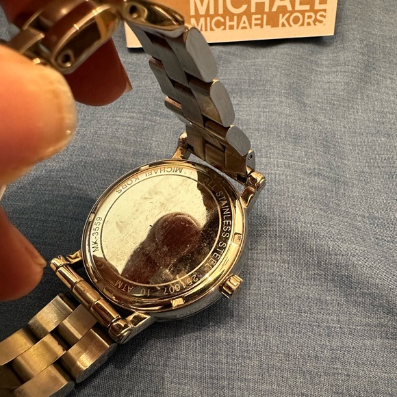 Michael Kors Accessories Michael Kors Norie Silver-Tone Watch - Picture 4 of 5